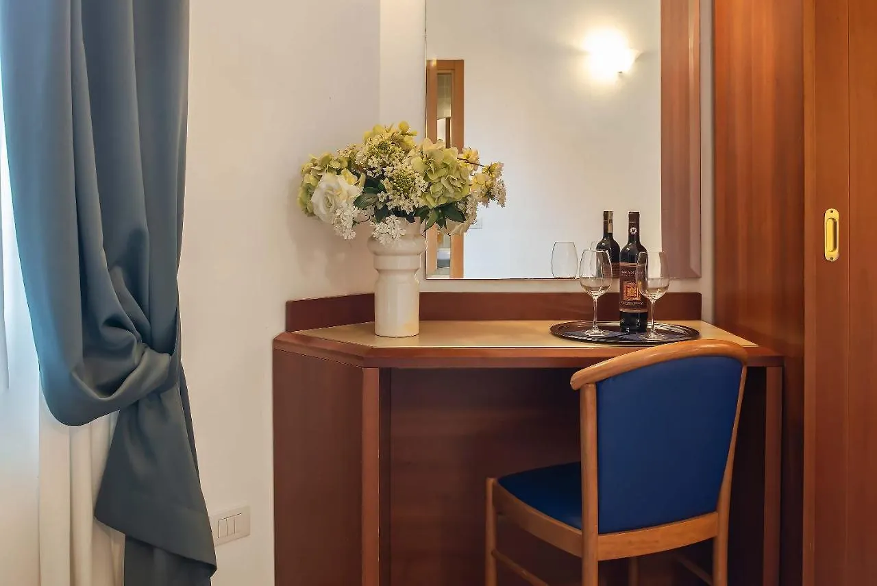 Hotel Bonifacio Firenze 3*,